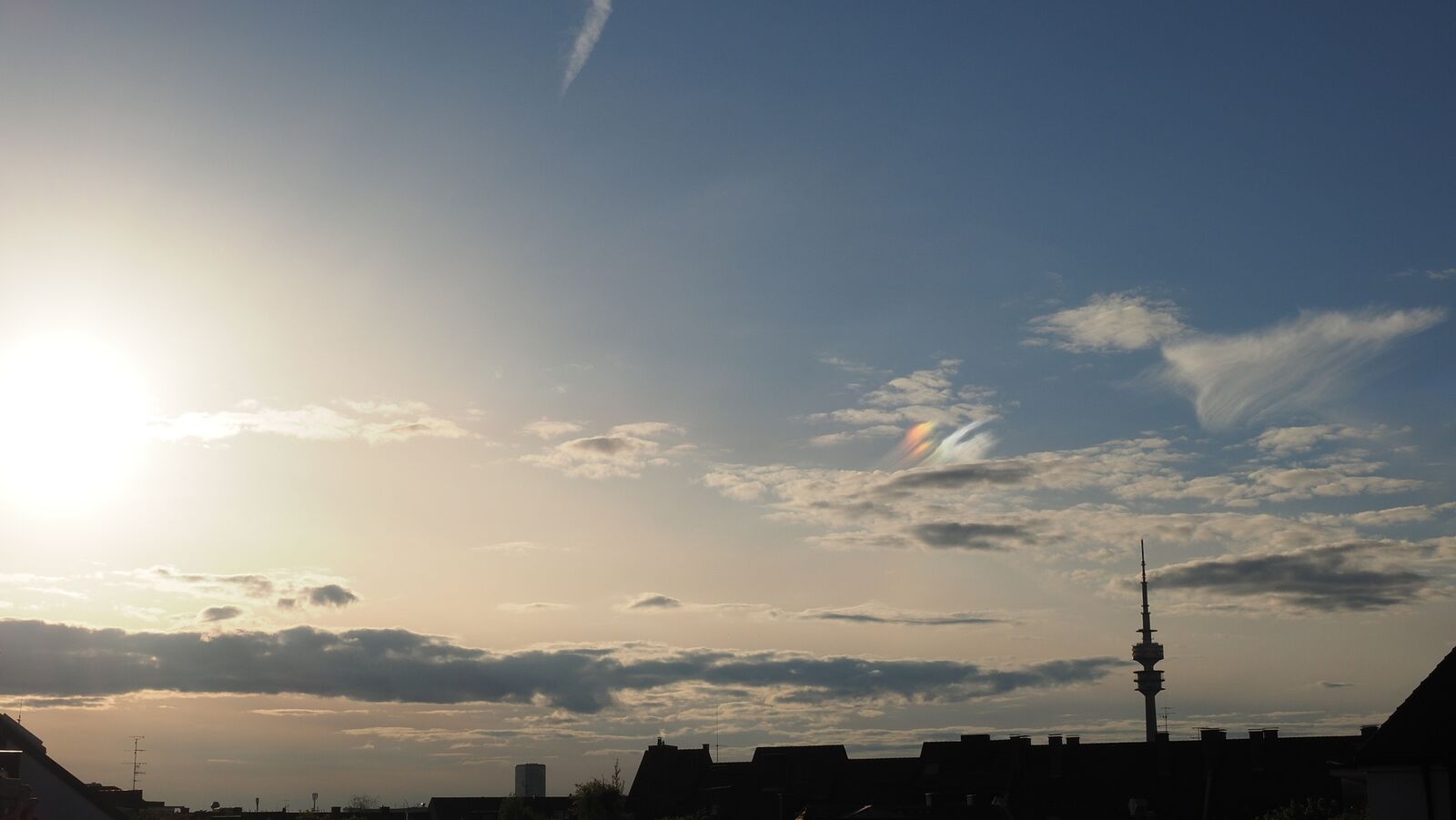 Halo and Sundogs, photograph 1