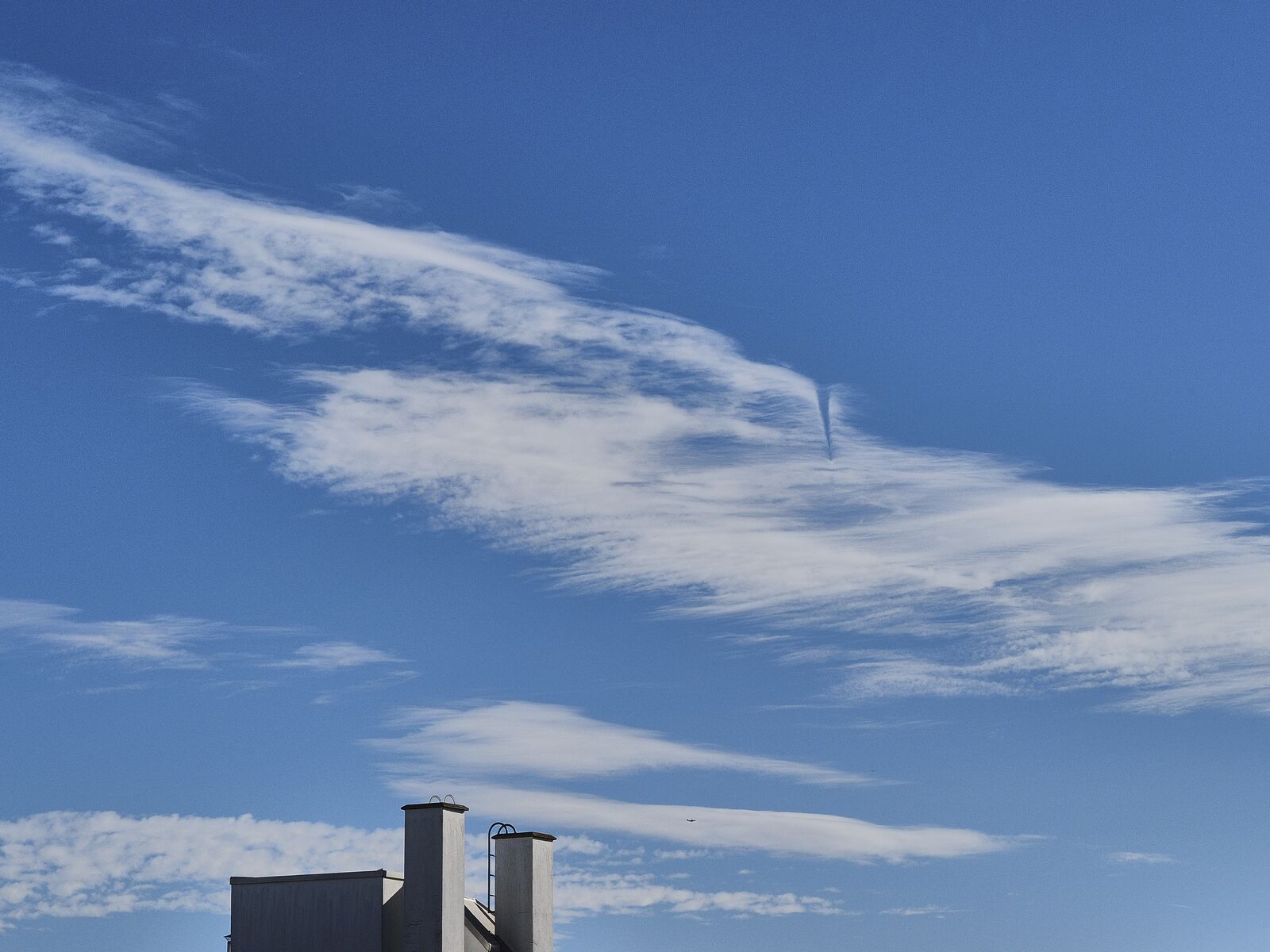 Hole-punch Clouds, photograph 1