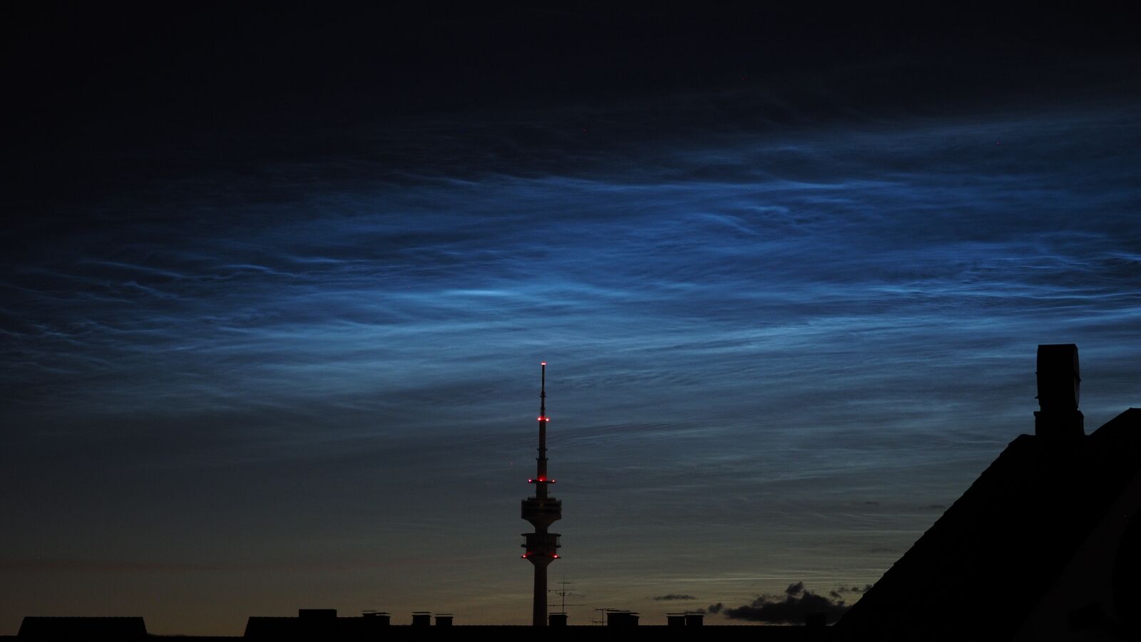 Noctilucent Clouds, photograph 1